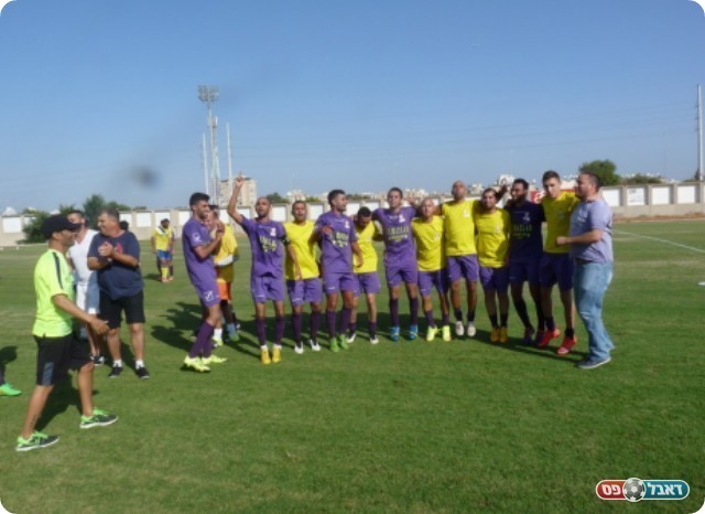 שחקני יניב חולון. רוצים להתאושש (אלי שמואלי)